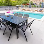 Luxury Lorena - Exclusive Private Heated Pool *