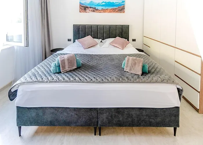 Apartment Luxury Lorena - Exclusive Private Heated Pool Dugi Rat