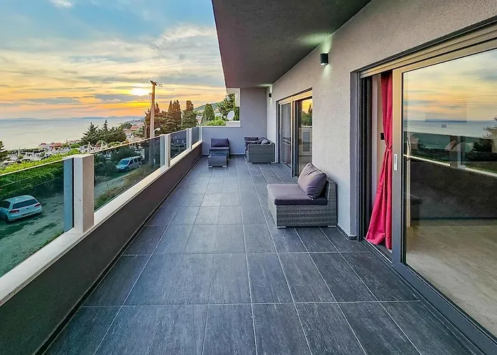 Apartment Luxury Lorena - Exclusive Private Heated Pool *
